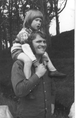 Innis on Dad's shoulders